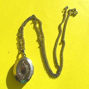 Vintage locket pendant with chain